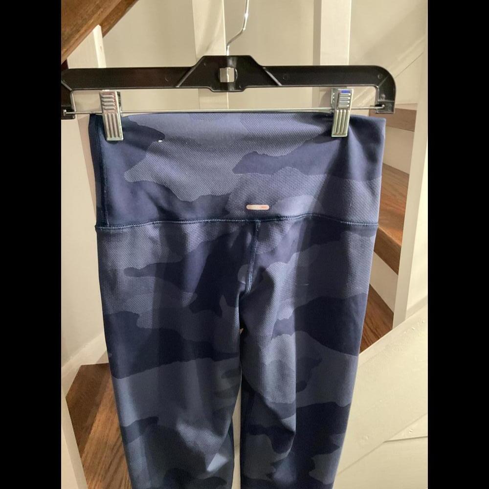 COPY - Aerie Blue Camo Chill, Play, Move Leggings - Picture 6 of 8